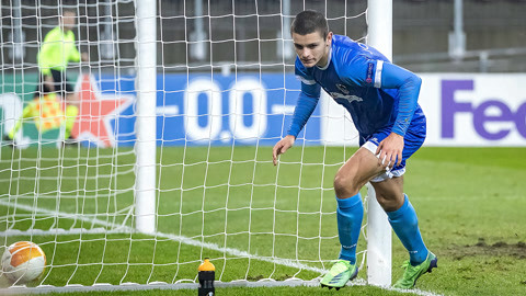 被外界形容 被外界形容