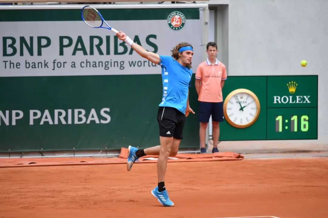 西甲：巴萨主场3-0完胜瓦伦西亚